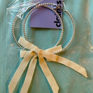 🎀 Silver-tone 80mm twisted Hoop Earrings with Ivory Ribbon Bow